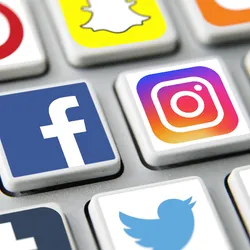 Social Media Accounts Scraper